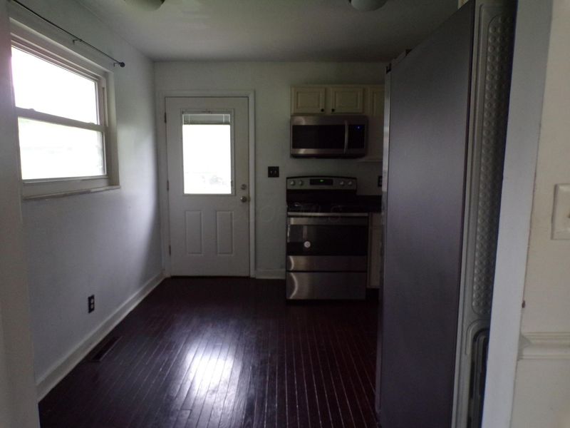 3404 Elwood Drive , Hilliard, OH 43026 Photo 7