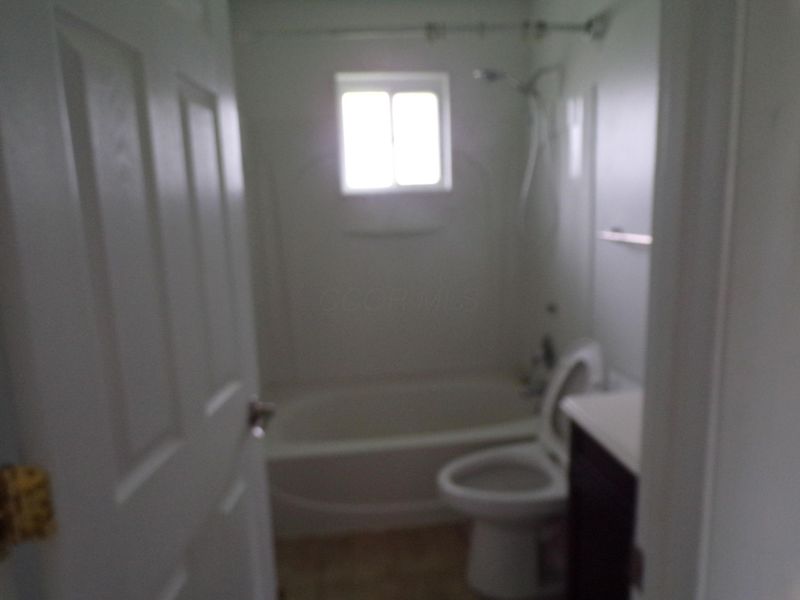 3404 Elwood Drive , Hilliard, OH 43026 Photo 8