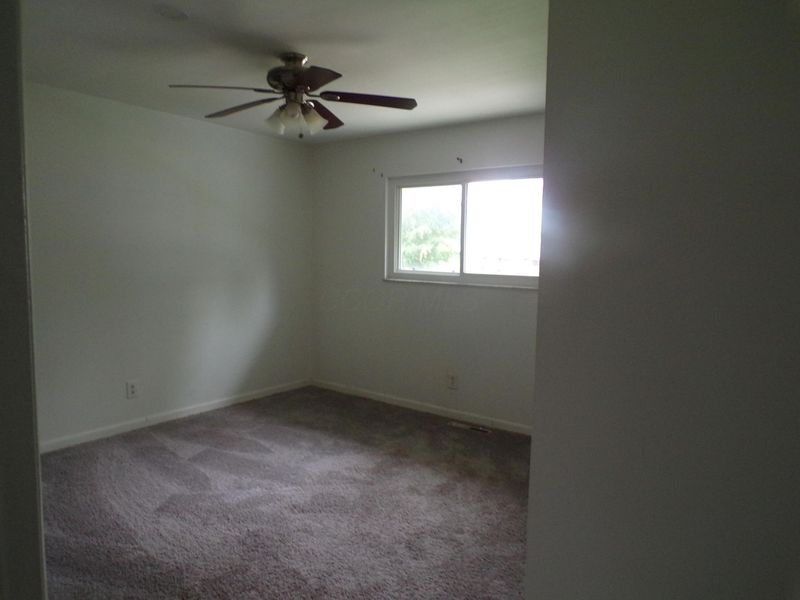 3404 Elwood Drive , Hilliard, OH 43026 Photo 9