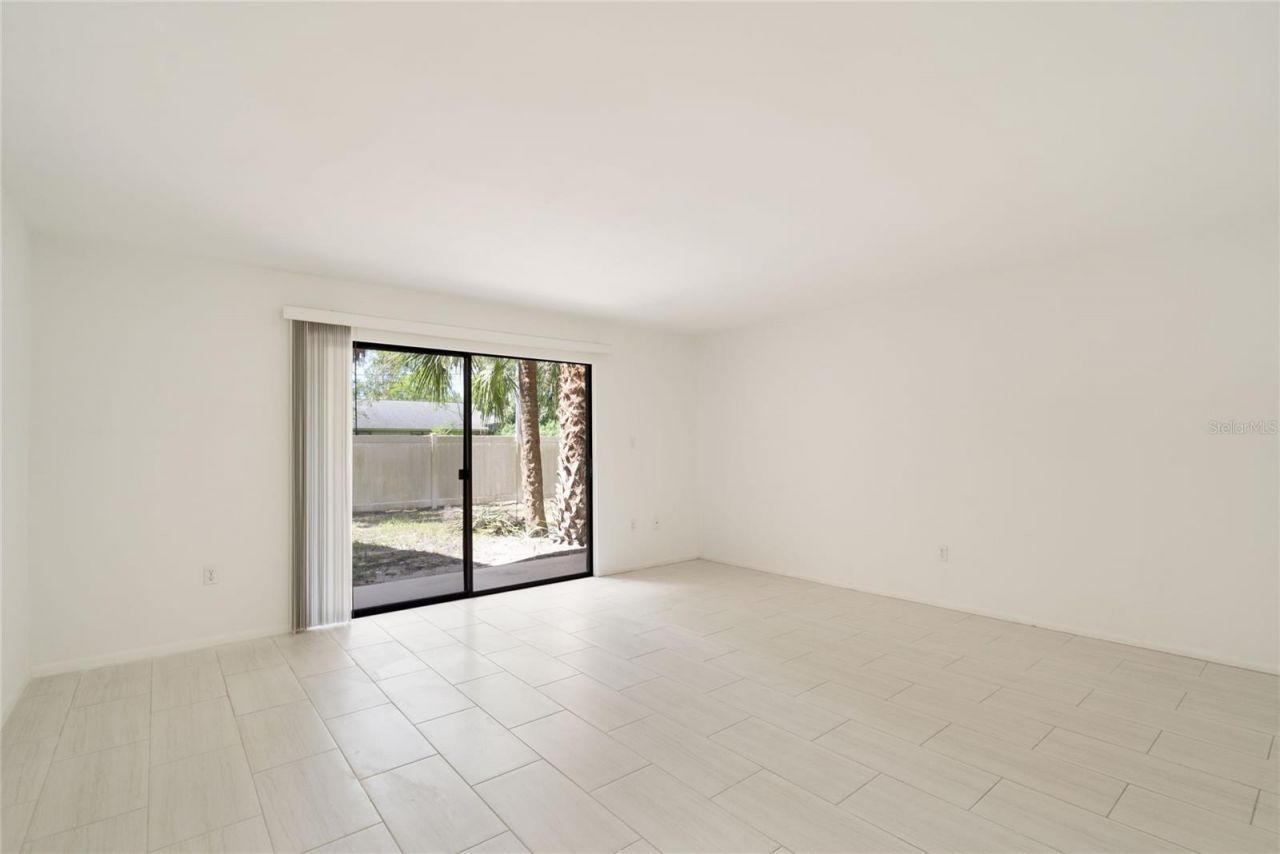 926 Sunridge Drive, Unit F1, Sarasota, FL 34234 Photo