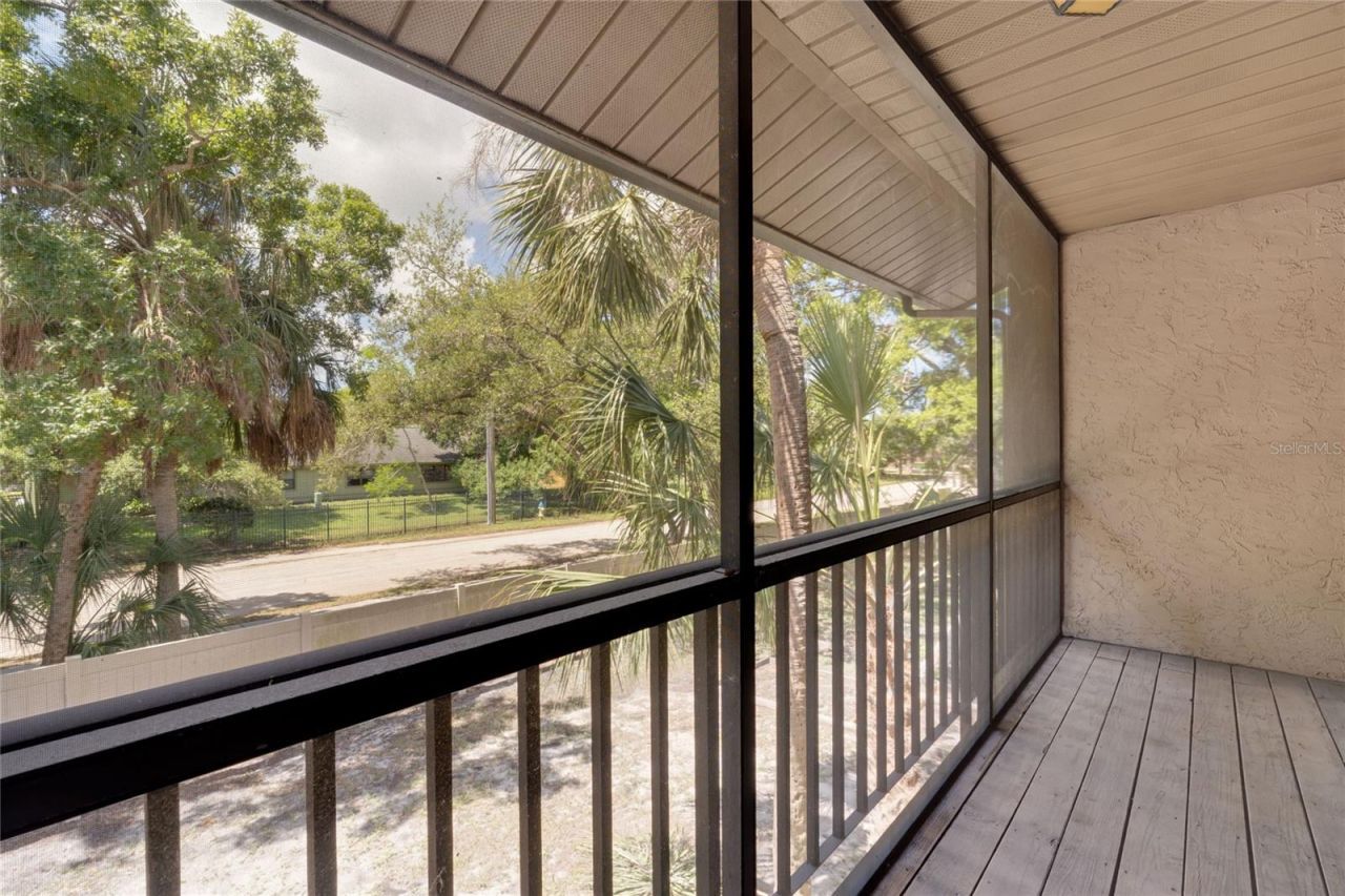 926 Sunridge Drive, Unit F1, Sarasota, FL 34234 Photo