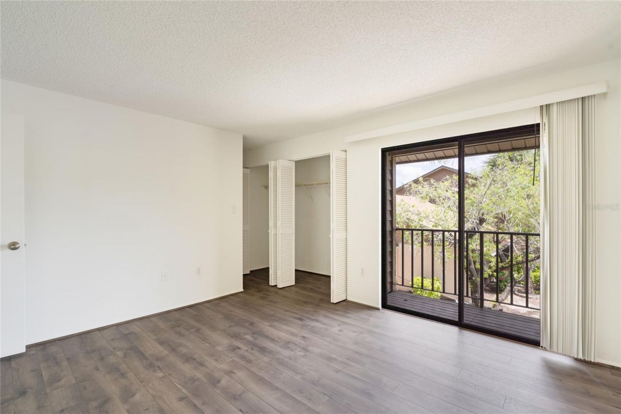 926 Sunridge Drive, Unit F1, Sarasota, FL 34234 Photo