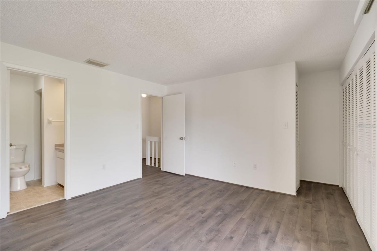 926 Sunridge Drive, Unit F1, Sarasota, FL 34234 Photo