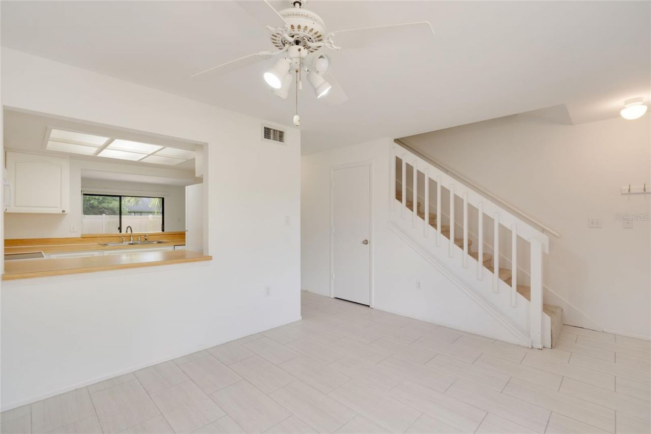 926 Sunridge Drive, Unit F1, Sarasota, FL 34234 Photo
