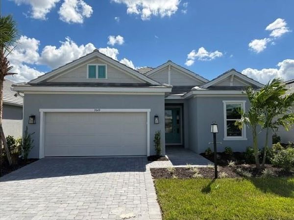 7649 MOONBEAM AVENUE, SARASOTA, FL 34241