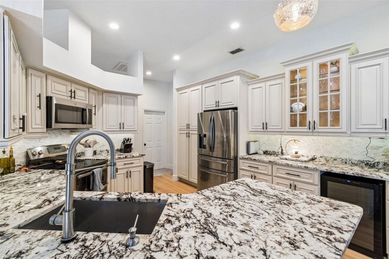 1021 Arlinbrook Drive , Trinity, FL 34655 Photo