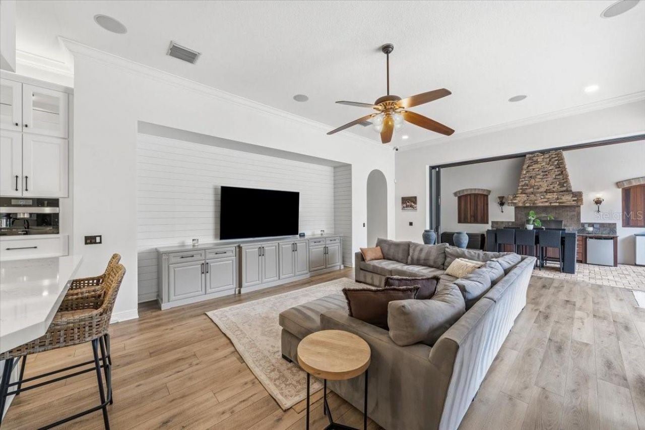 16303 Dunlindale Drive, Lithia, FL 33547 Photo