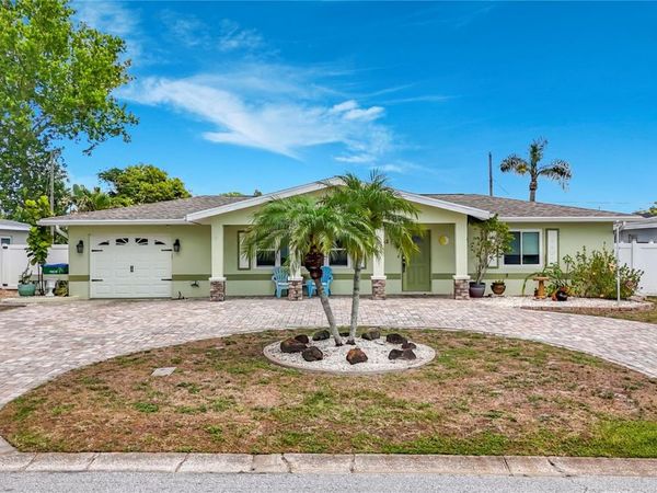 5163 60TH WAY N, KENNETH CITY, FL 33709