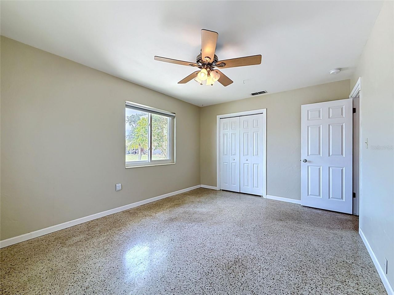 5163 60th Way N, Kenneth City, FL 33709 Photo