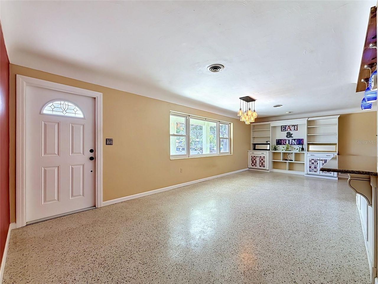5163 60th Way N, Kenneth City, FL 33709 Photo