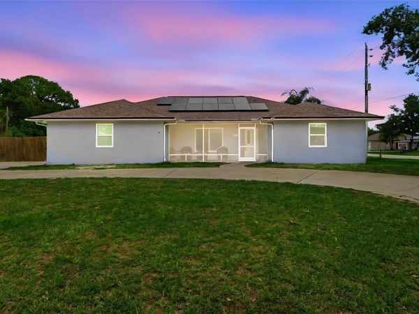 602 LAKE DRIVE , SEBASTIAN, FL 32958