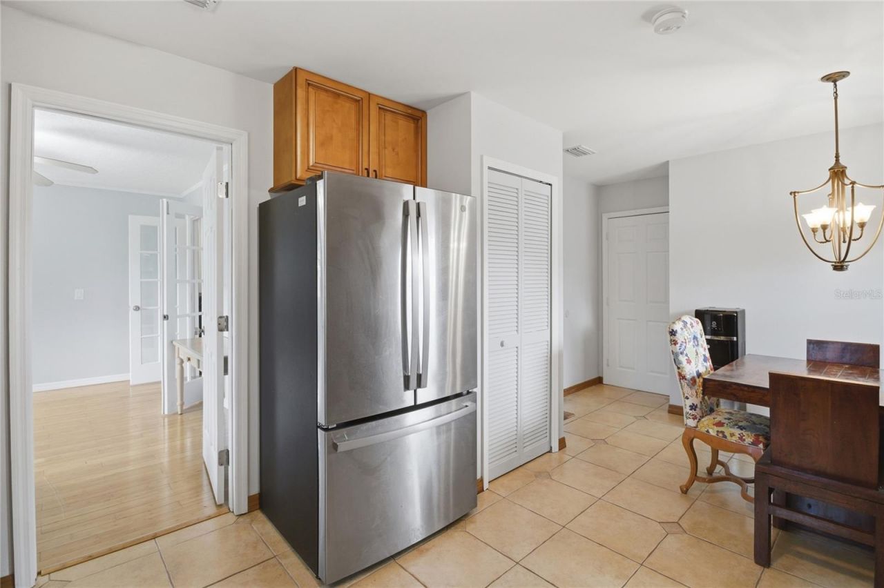 602 Lake Drive , Sebastian, FL 32958 Photo