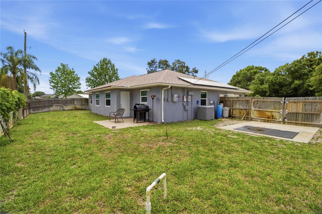 602 Lake Drive , Sebastian, FL 32958 Photo
