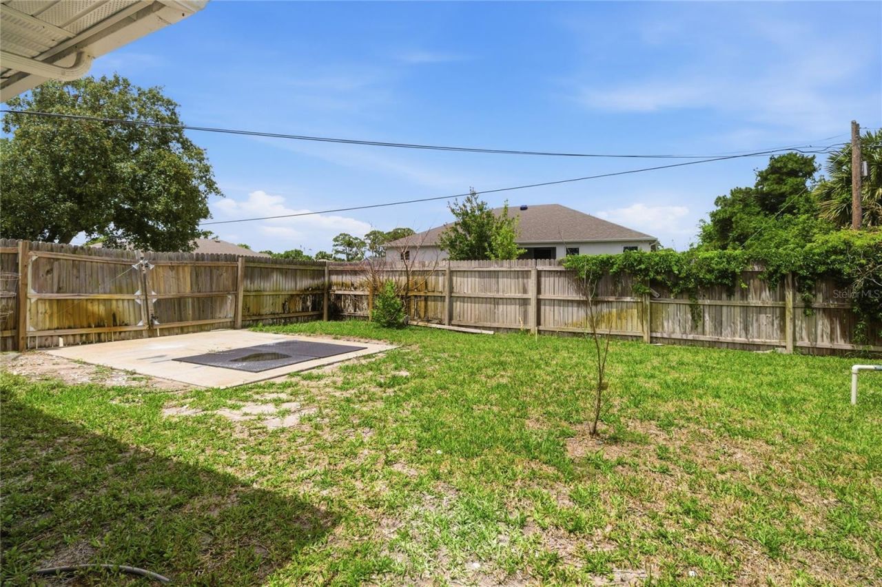 602 Lake Drive , Sebastian, FL 32958 Photo