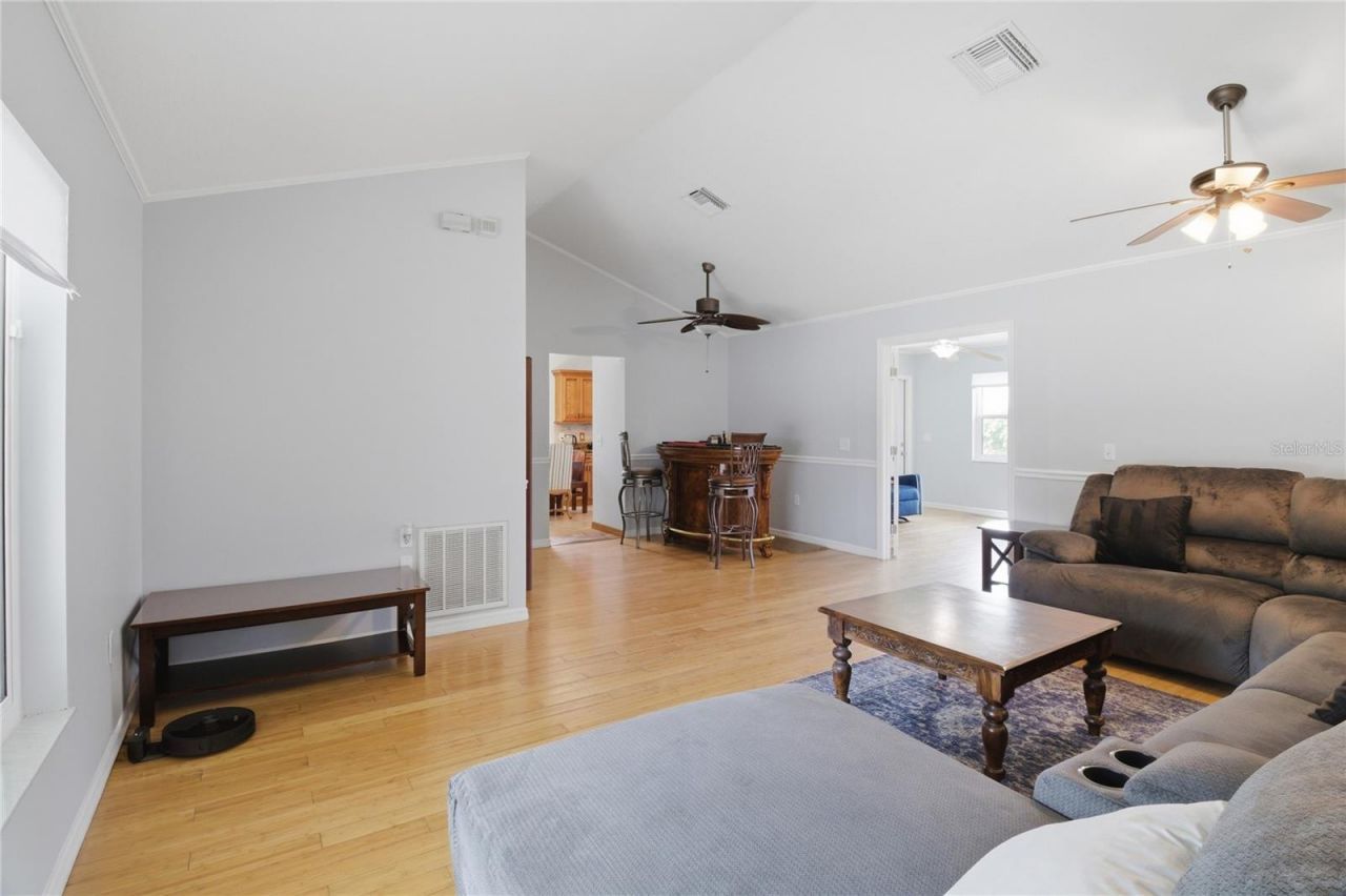 602 Lake Drive , Sebastian, FL 32958 Photo