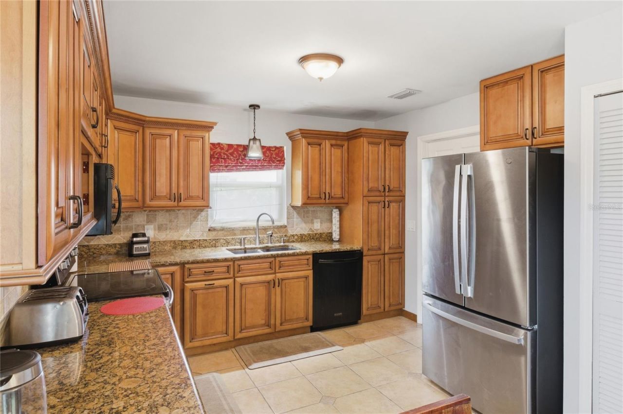 602 Lake Drive , Sebastian, FL 32958 Photo