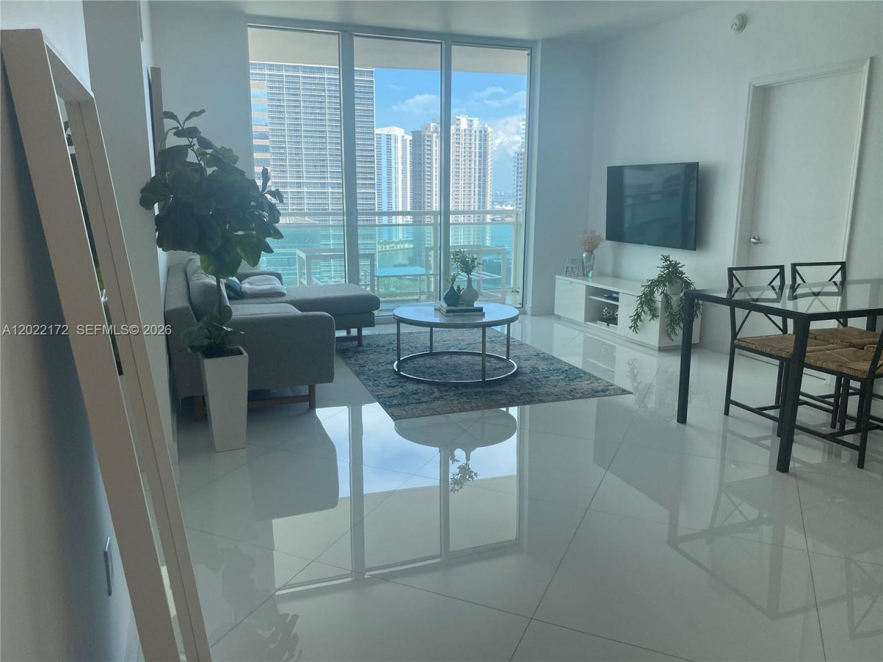 950 Brickell Bay Dr , Unit 2206, Miami, FL 33131 Photo