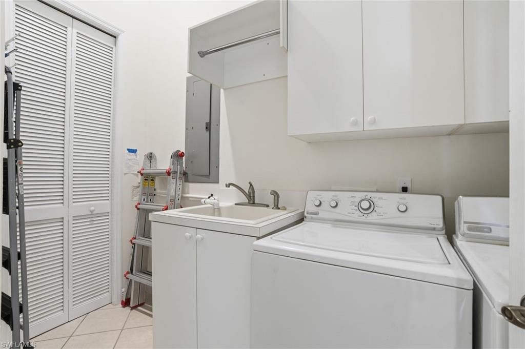 2365 Hidden Lake Dr, Unit 6, Naples, FL 34112 Photo
