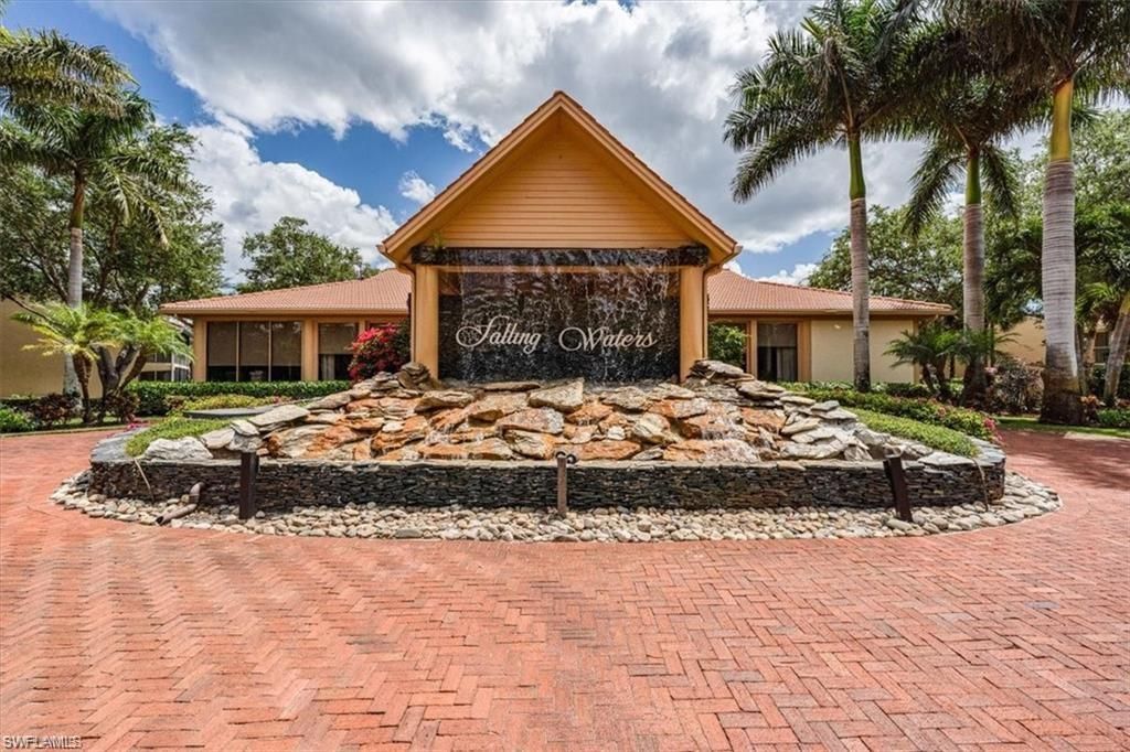 2365 Hidden Lake Dr, Unit 6, Naples, FL 34112 Photo