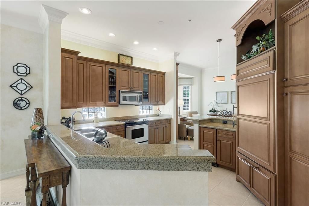 775 Bentwater Cir , Unit 204, Naples, FL 34108 Photo