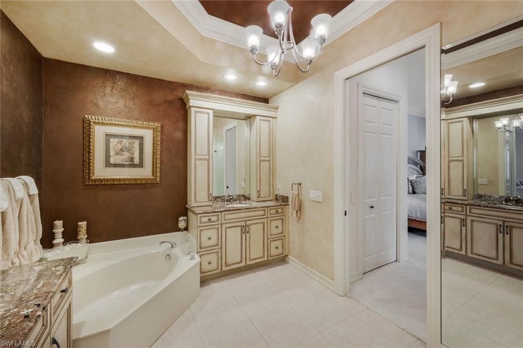 775 Bentwater Cir , Unit 204, Naples, FL 34108 Photo