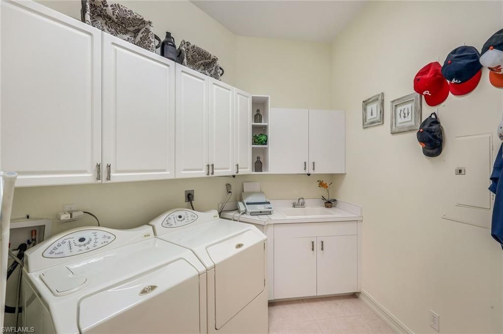 775 Bentwater Cir , Unit 204, Naples, FL 34108 Photo