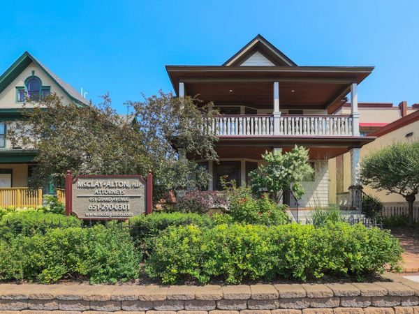 951 Grand Avenue , Saint Paul, MN 55105