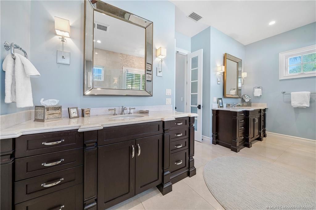 1884 SE Sailfish Point Boulevard, Stuart, FL 34996 Photo