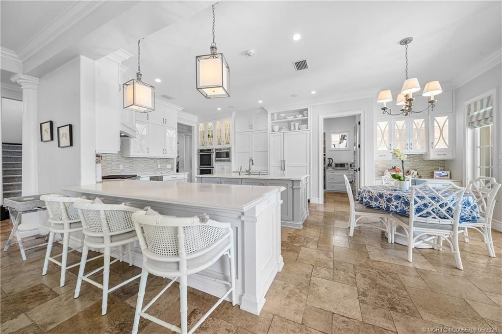 1884 SE Sailfish Point Boulevard, Stuart, FL 34996 Photo