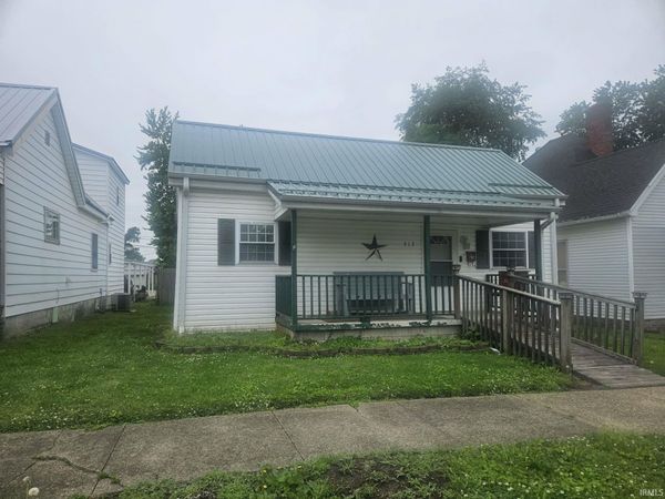 313 SE 7th Street, Washington, IN 47501