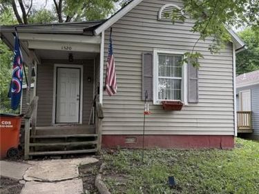 1520 Dewey Avenue, St Joseph, MO 64505
