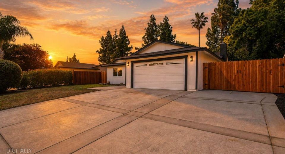 6333 Bamford Dr, Sacramento, CA 95823 Photo