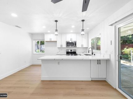 6333 Bamford Dr, Sacramento, CA 95823 Photo