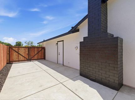 6333 Bamford Dr, Sacramento, CA 95823 Photo