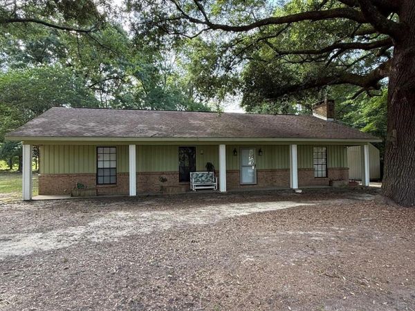 16408 Culbert Road, Moss Point, MS 39562