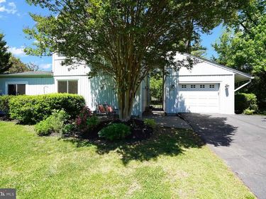 8700 LINTON LANE, ALEXANDRIA, VA 22308