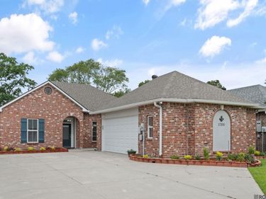 17203 Rue Village, Prairieville, LA 70769