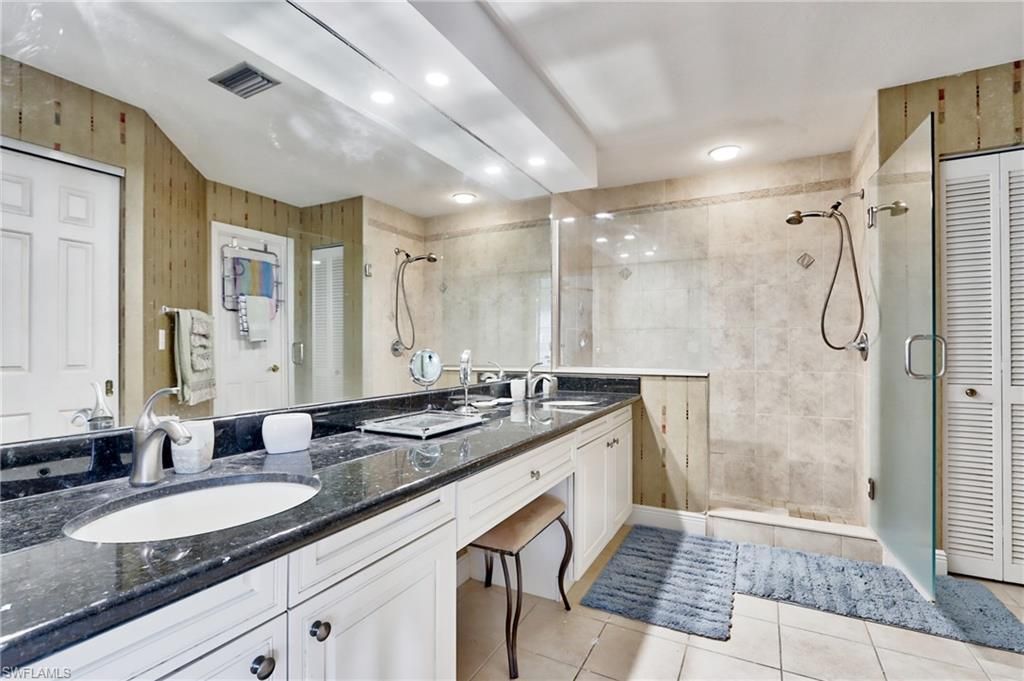 549 Beachwalk Cir , Naples, FL 34108 Photo