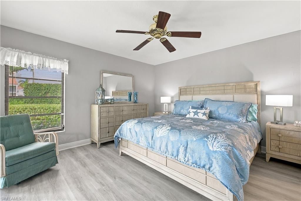 549 Beachwalk Cir, Naples, FL 34108 Photo