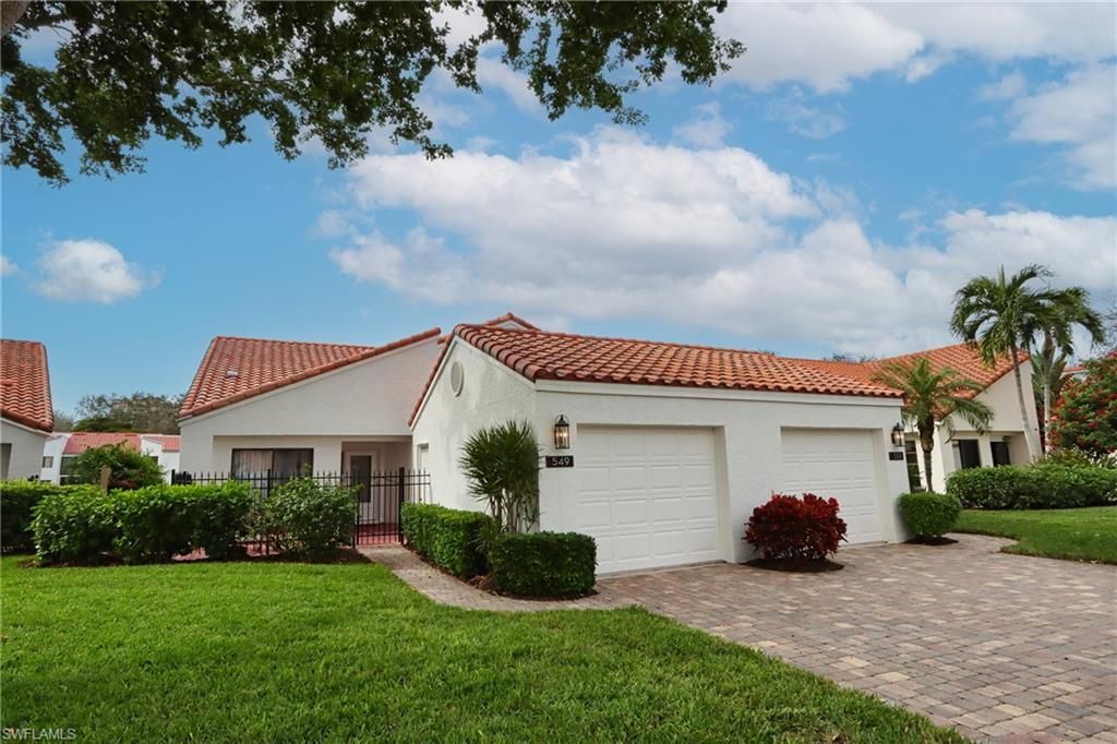 549 Beachwalk Cir , Naples, FL 34108 Photo