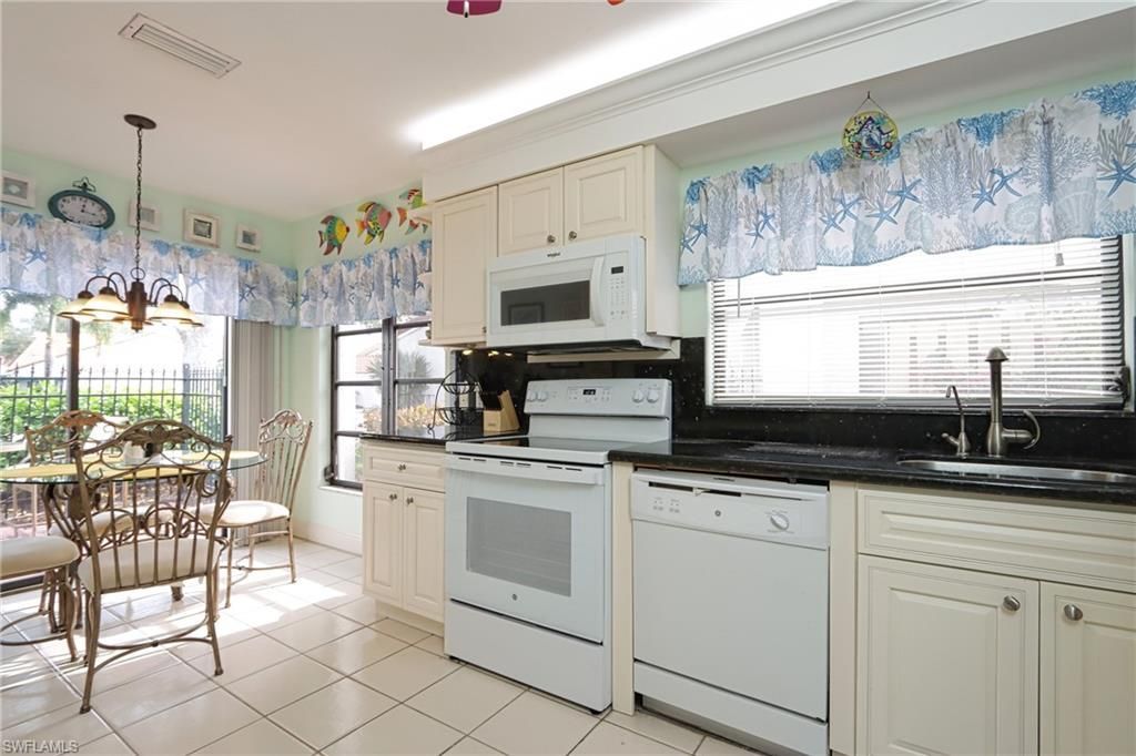 549 Beachwalk Cir , Naples, FL 34108 Photo