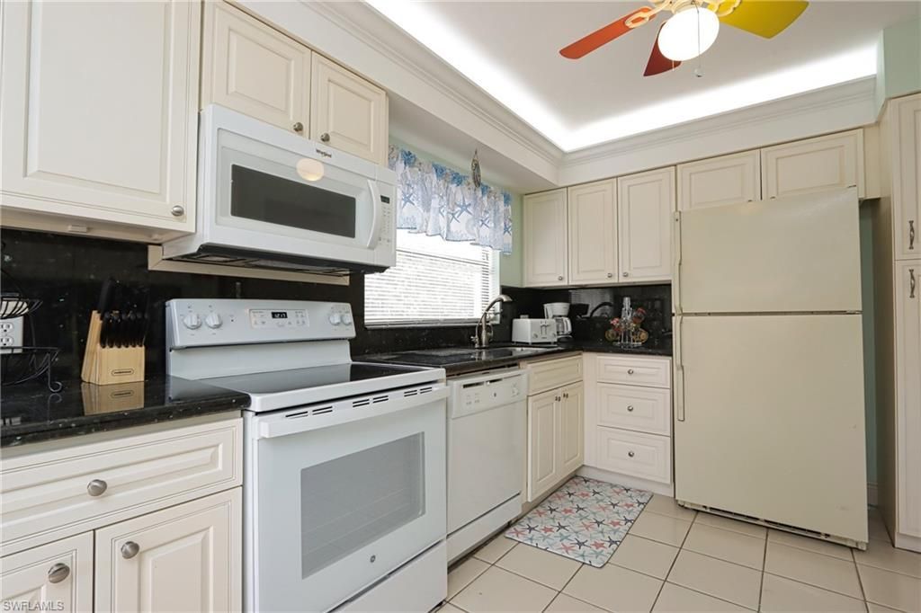 549 Beachwalk Cir , Naples, FL 34108 Photo