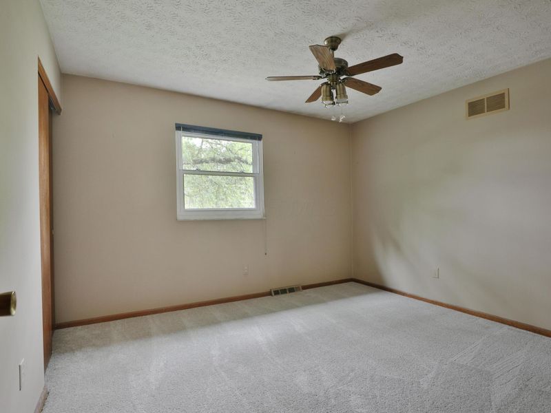 4875 Widner Street , Columbus, OH 43220 Photo 20