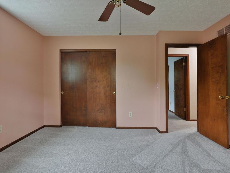 4875 Widner Street , Columbus, OH 43220 Photo 24