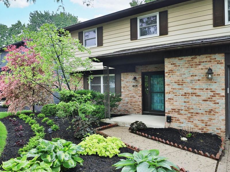 4875 Widner Street , Columbus, OH 43220 Photo 3