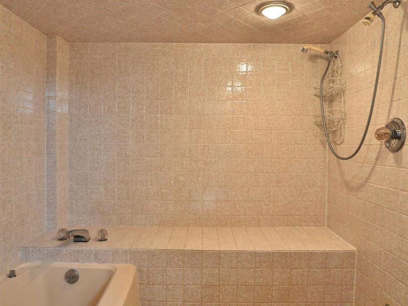 4875 Widner Street , Columbus, OH 43220 Photo 41