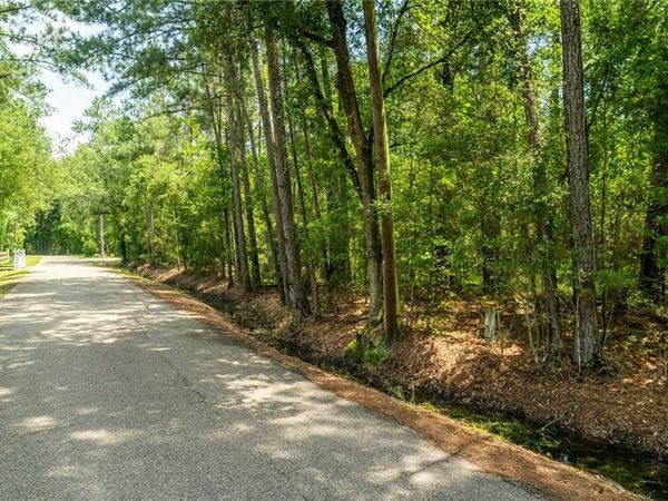 000 CHILLS BLUE SPRINGS Road , Hammond, LA 70401