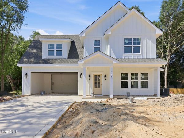 228 Telluride Court, Aberdeen, NC 28315