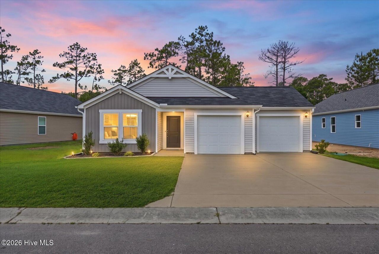 1697 W Coronado Avenue Se, Bolivia, NC 28422 Main Photo