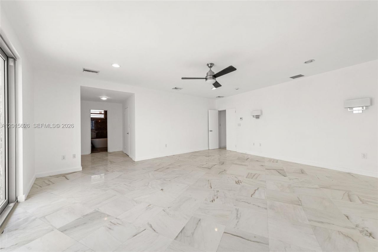 5255 Collins Ave , Unit PH A & CD, Miami Beach, FL 33140 Photo